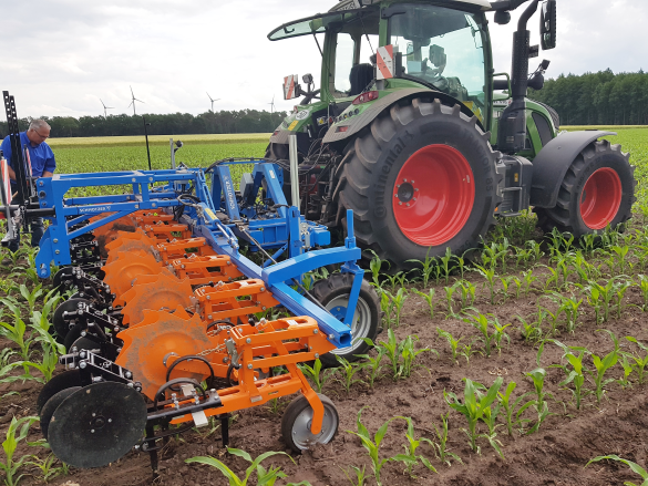 Mechanische Unkrautbekämpfung auf der Future Farm